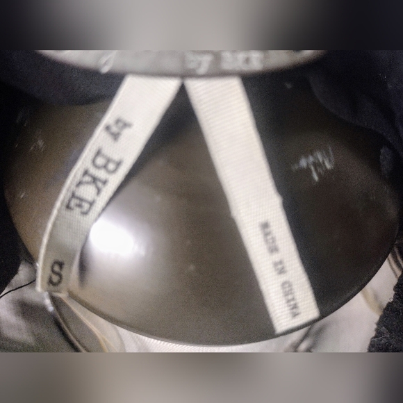 Gimmicks Lace Cardigan From Buckle BKE Women's Size Small Pre-owned - Picture 3 of 4